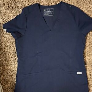 Small navy figs scrub top